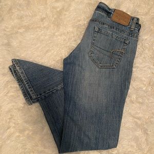 Women’s AE Straight Leg Jeans Size 6